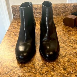 BRAND NEW CLARK ANKLE  BOOTS